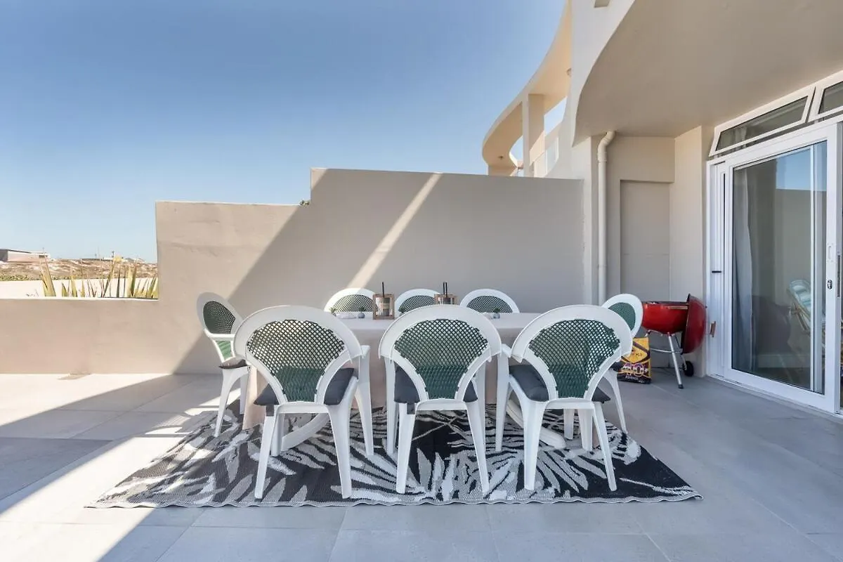 Elegant Beach Front Villa Bloubergstrand Sudafrica