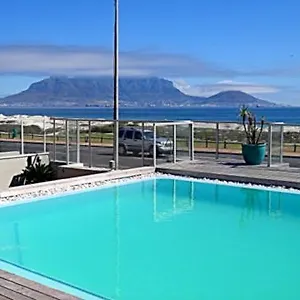 Apartment Cape Town Beachfront In Blouberg, Bloubergstrand