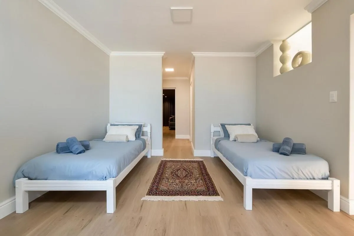 Elegant Beach Front Villa Bloubergstrand 0*,  South Africa