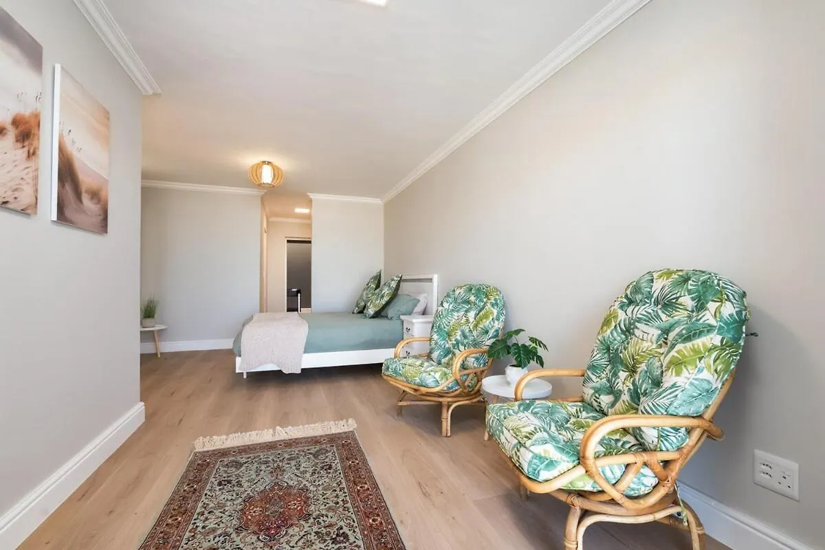 Elegant Beach Front Villa Bloubergstrand 0*,  South Africa
